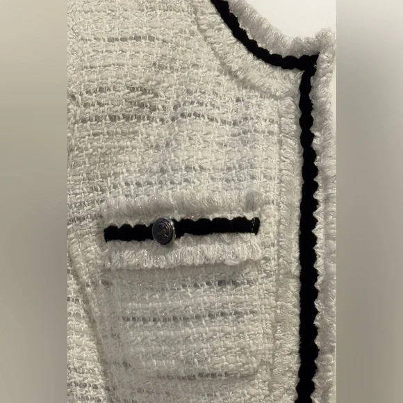 White House Black Market Tweed Blazer Metallic Thread Black Trim White Size M - Picture 5 of 5
